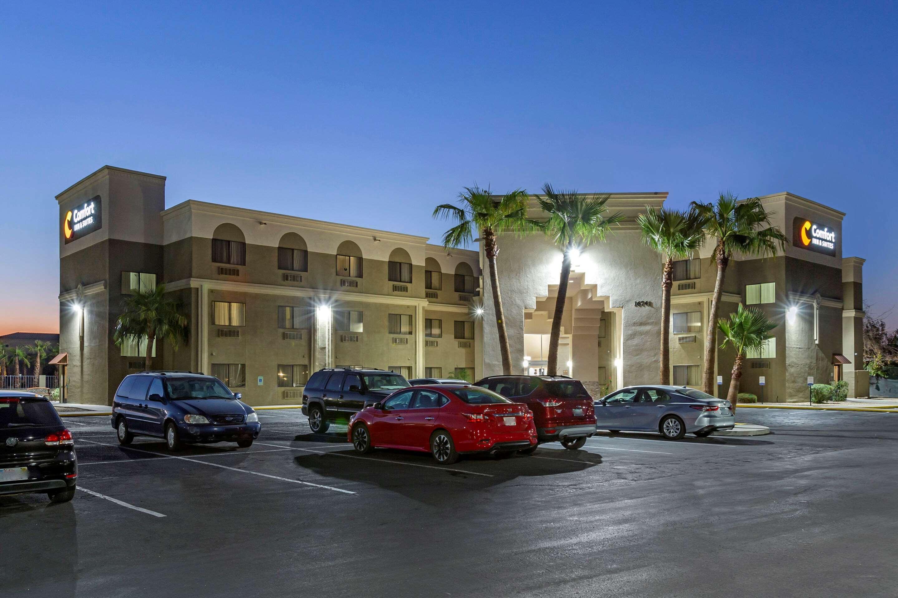 Comfort Inn & Suites Surprise Near Sun City West Exterior photo